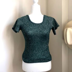 Short sleeves sweater